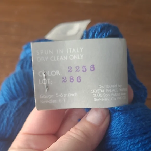 Crystal Palace Yarns Blue Wool Silk Blend 2 Skeins - Picture 3 of 3